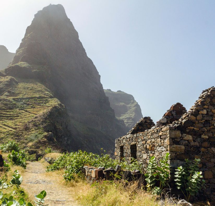 Cap-Vert_cover_Ulrich-Hollmann (1)