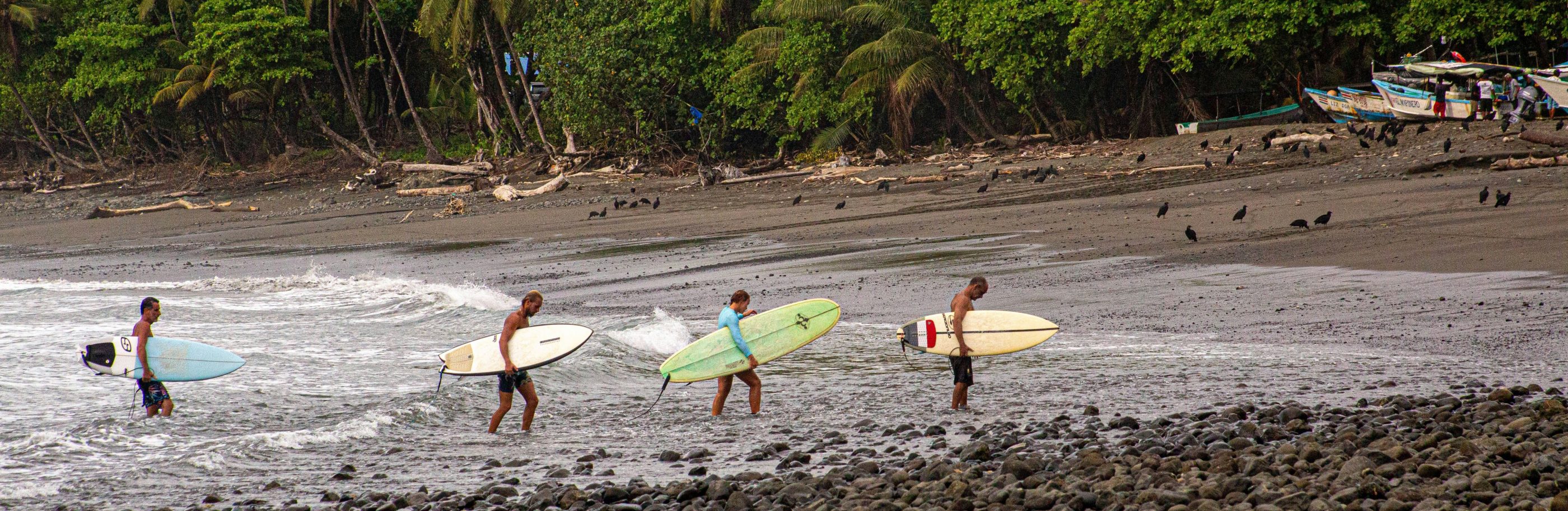 Costa-Rica-bandeau-luis-desiro