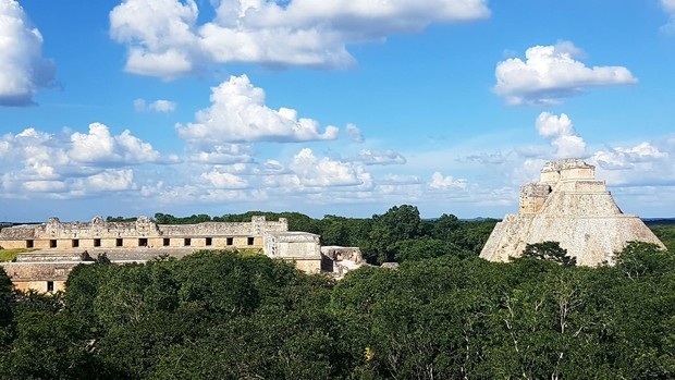 Uxmal, temple Ycatan Mexique