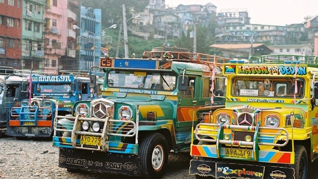 Jeepneys aux Philippines