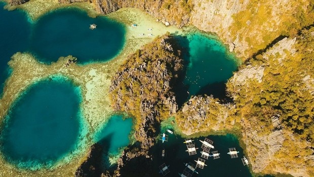 Twin Lagoon aux philippines sur l'île de Coron