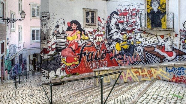 Street Art Fado Portugal