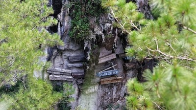 Les cercueils suspendus de Sagada aux Philippines