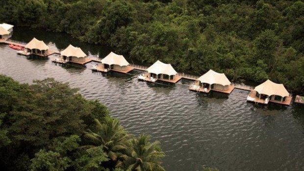 lodge flottant au Cambodge