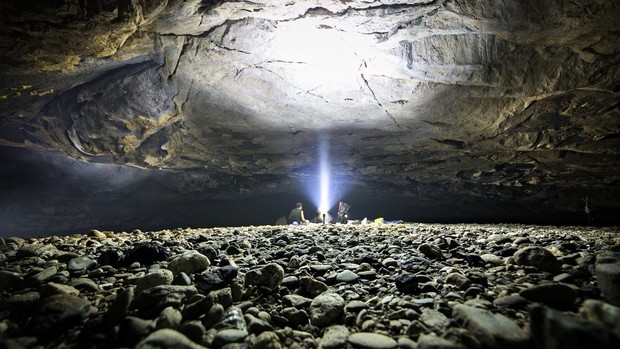 Intérieur de la grotte Hang Son Doog