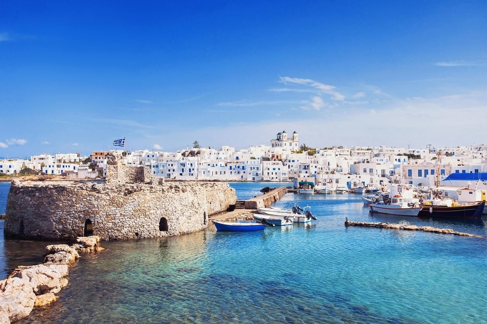 Port de Paros dans les Cyclades