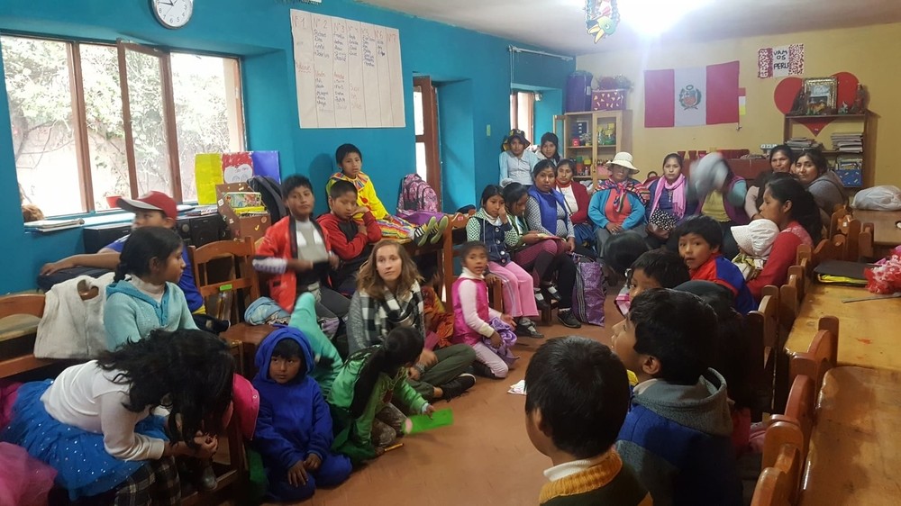 Enfants pendant bénévolat Pérou