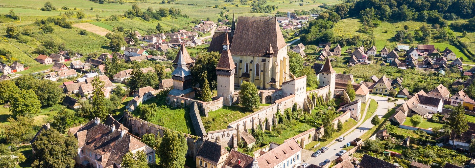 Villages typiques et monastères