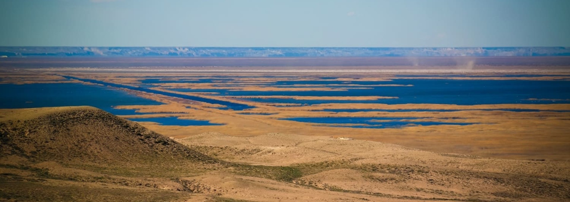 Dans les pas des caravaniers